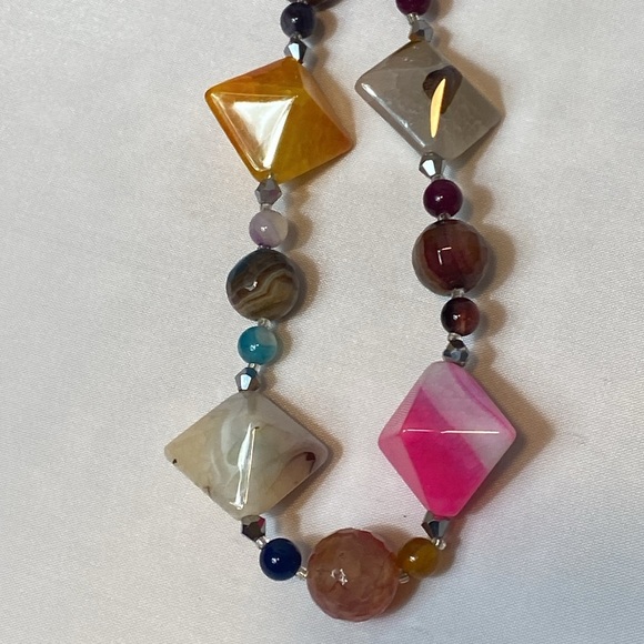 Multi-color Natural Stone Necklace - Picture 4 of 6